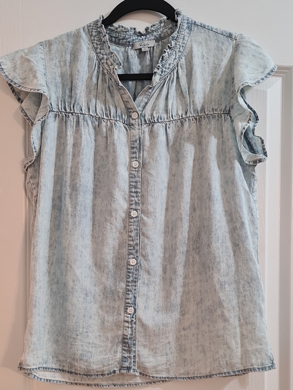 Rails - Ruthie Acid Wash Denim Button-Front Ruffle Collar Top